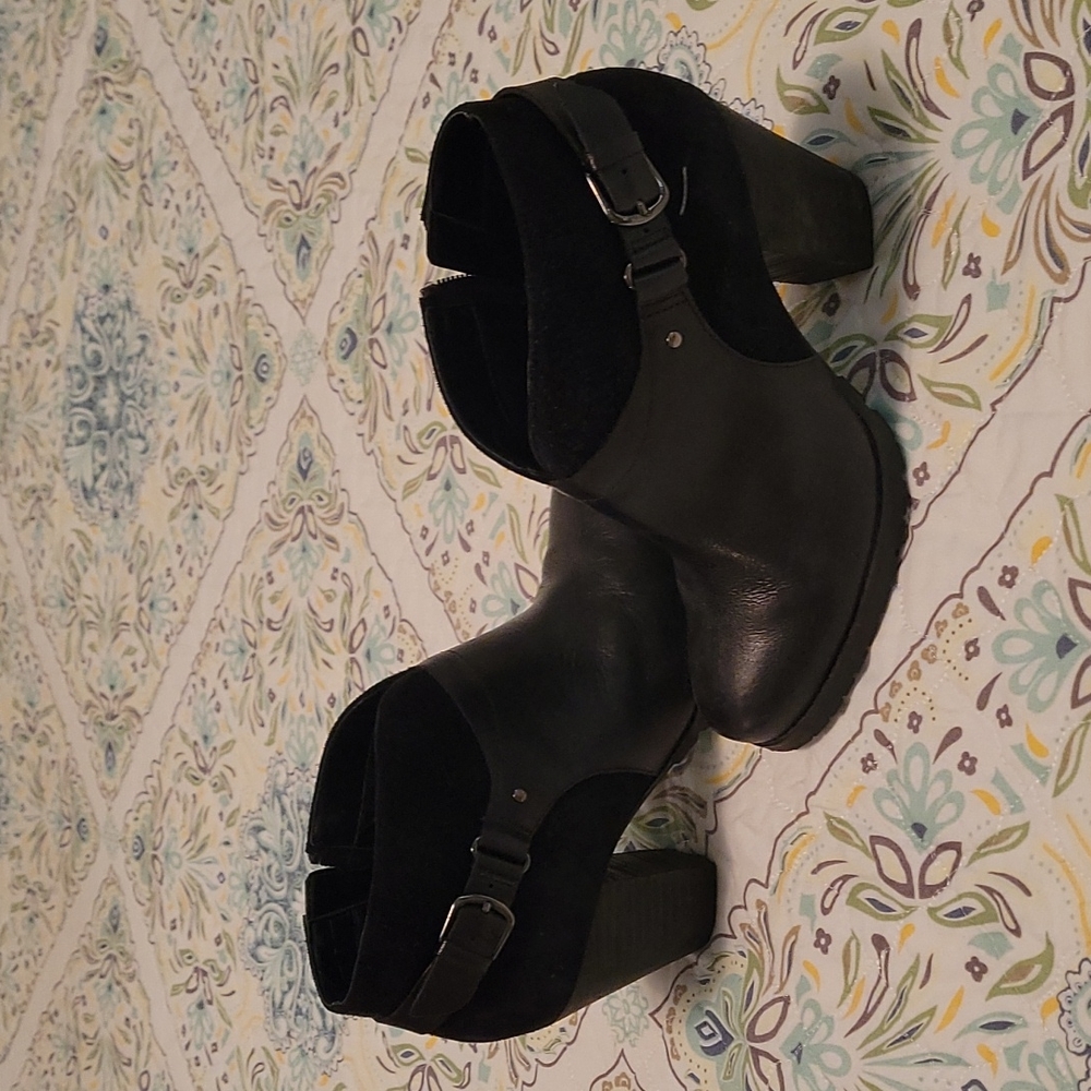 Clarks Mission Parker boots